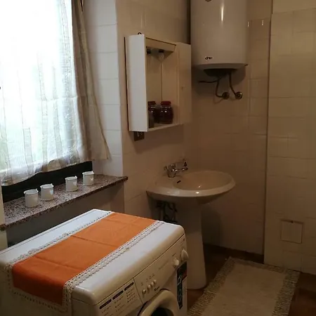 Vecchia Casa Edera Guest house *